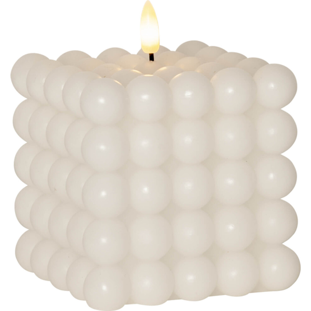 Weiße Würfelförmige LED-Kerze mit bewegender Flamme von Star Trading