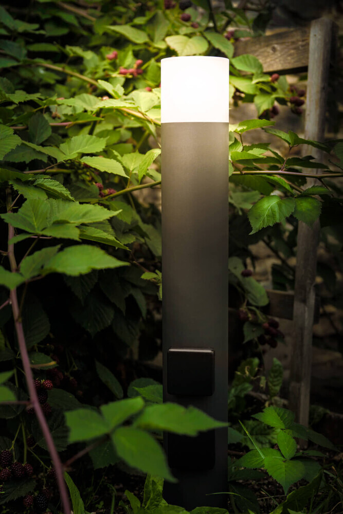 Stilvolle, runde LED Wegeleuchte in Anthrazit von LED Universum, ausgestattet mit Bewegungsmelder
