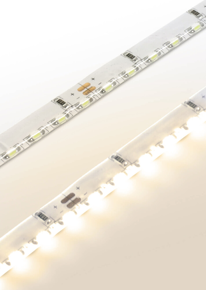 Premium warmweißer LED Streifen mit SideView Funktion und heller Beleuchtung von LED Universum