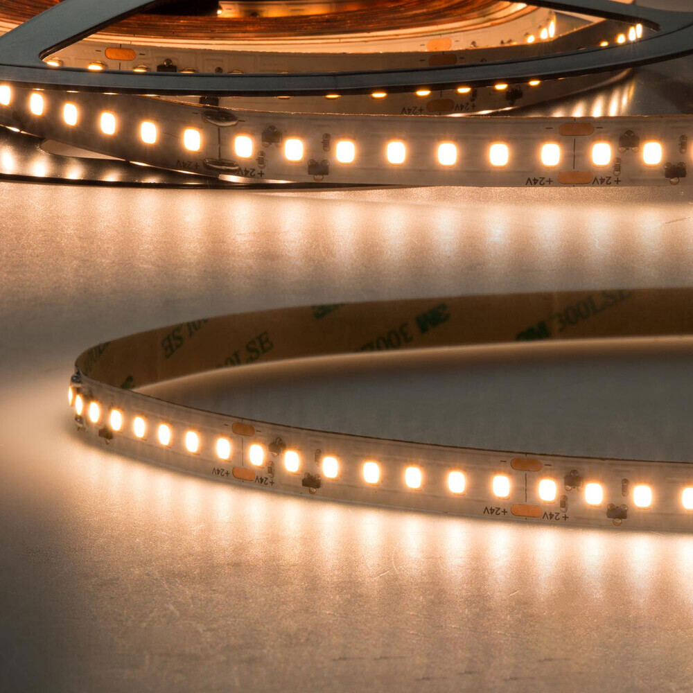 Hochwertiger LED Streifen von Isoled, warmweiß, energieeffizient