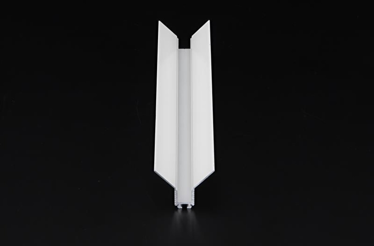 Elegantes Deko-Light LED Profil in weiß matt für Innenbeleuchtung